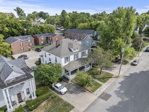 Photo of 323 High Street, Richmond, KY 40475 (MLS # 25503110)