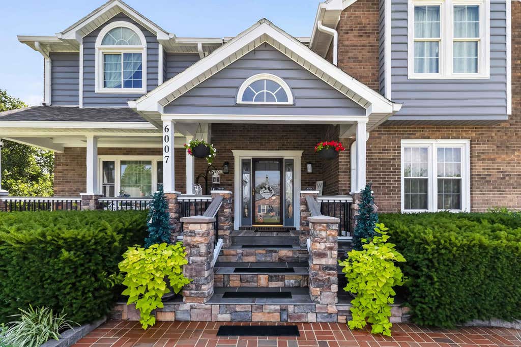 Photo of 6007 Canonero Way, Versailles, KY 40383 (MLS # 26020834)