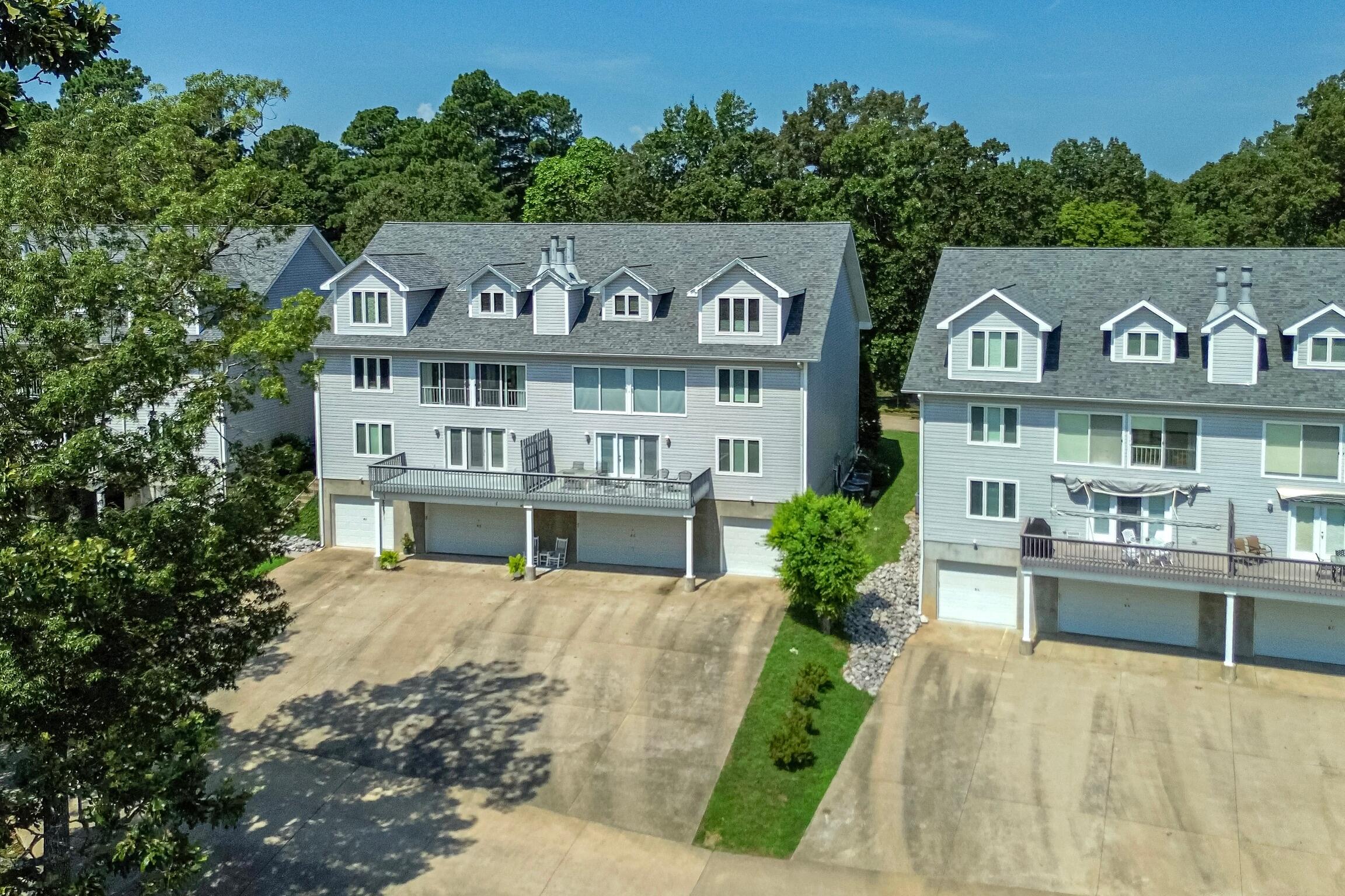 106 Treetops Lane 4B