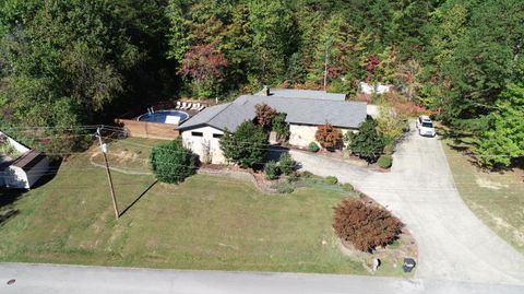 Photo of 1211 Forest Cir Drive, Corbin, KY 40701 (MLS # 25503668)