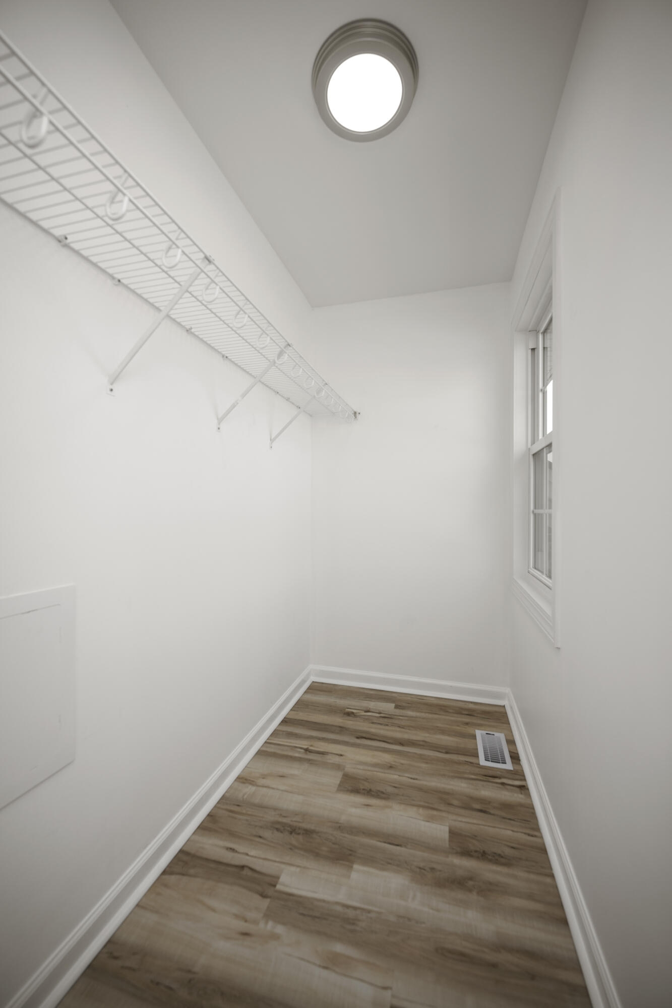 Richmond, Kentucky 40475, United States, 5 Bedrooms Bedrooms, ,3 BathroomsBathrooms,Residential,Active,150783