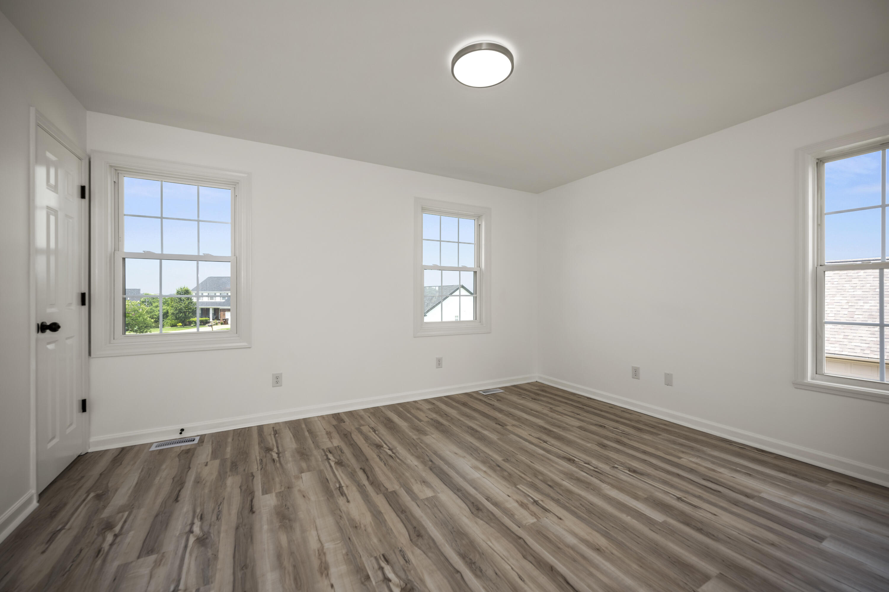 Richmond, Kentucky 40475, United States, 5 Bedrooms Bedrooms, ,3 BathroomsBathrooms,Residential,Active,150783