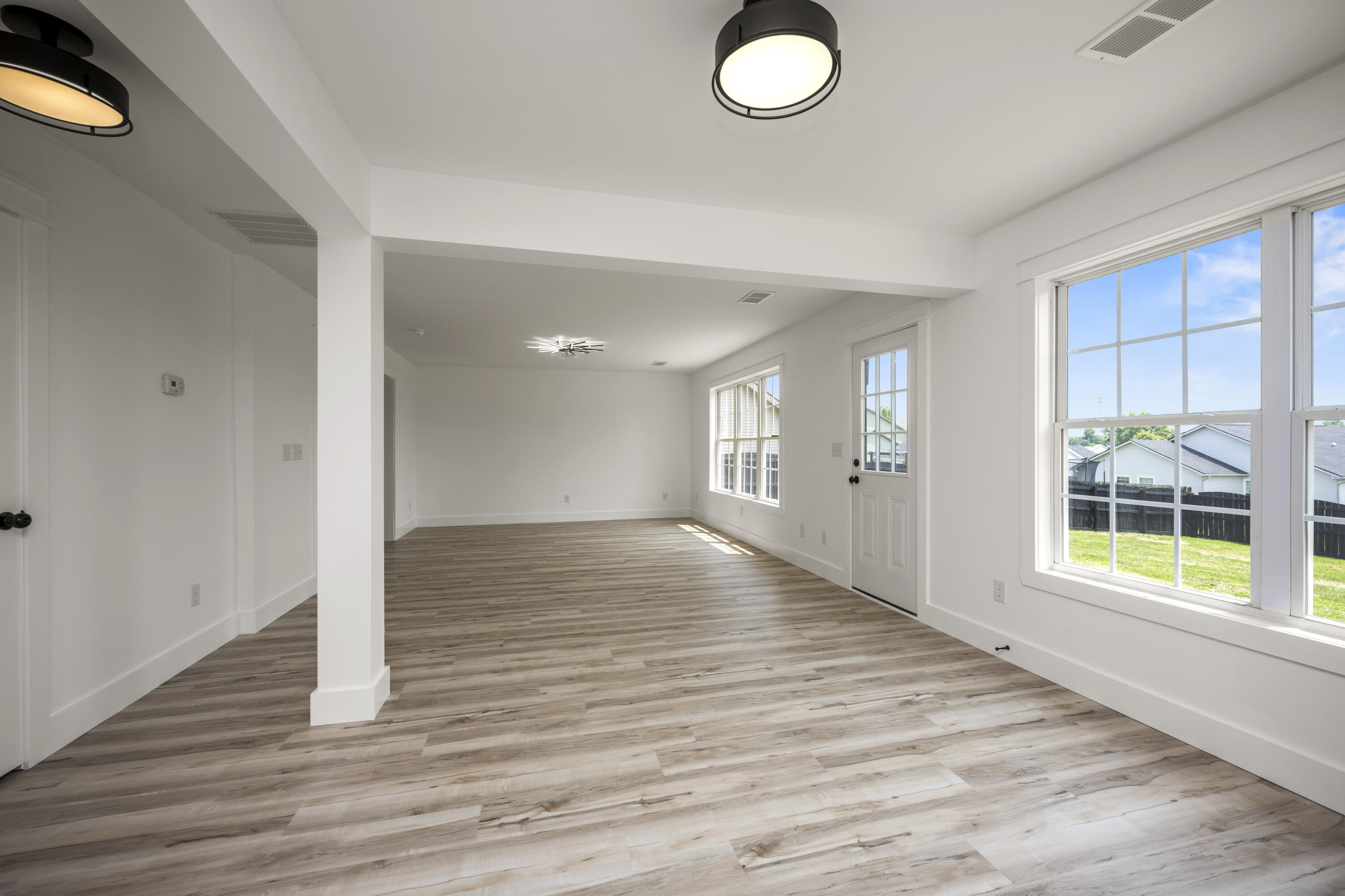 Richmond, Kentucky 40475, United States, 5 Bedrooms Bedrooms, ,3 BathroomsBathrooms,Residential,Active,150783