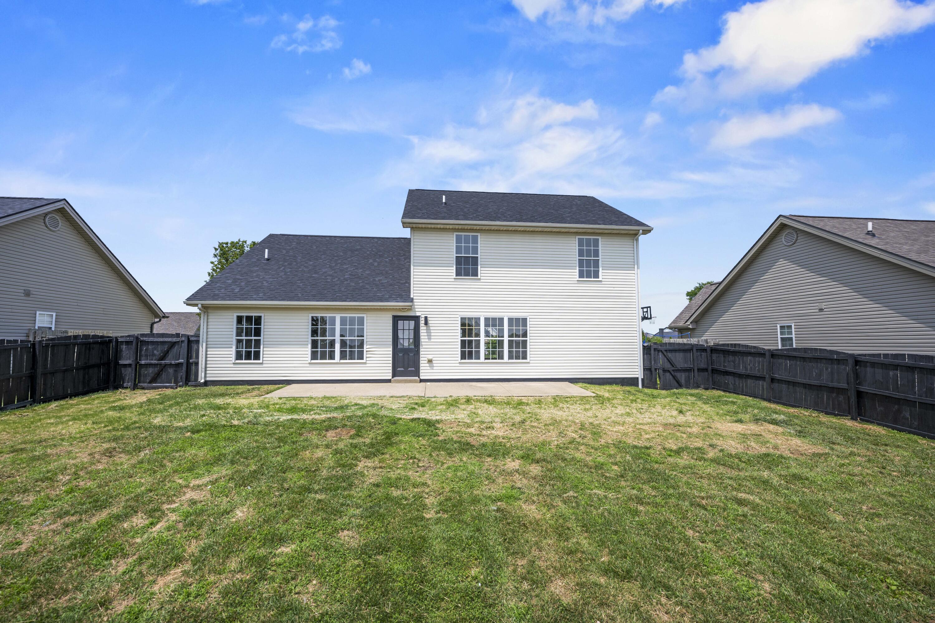 Richmond, Kentucky 40475, United States, 5 Bedrooms Bedrooms, ,3 BathroomsBathrooms,Residential,Active,150783