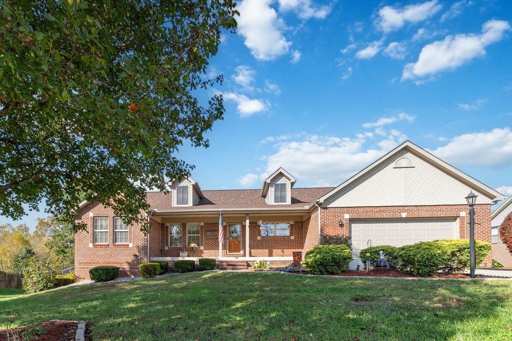 Photo of 1162 Ferry Road, Somerset, KY 42503 (MLS # 25505186)