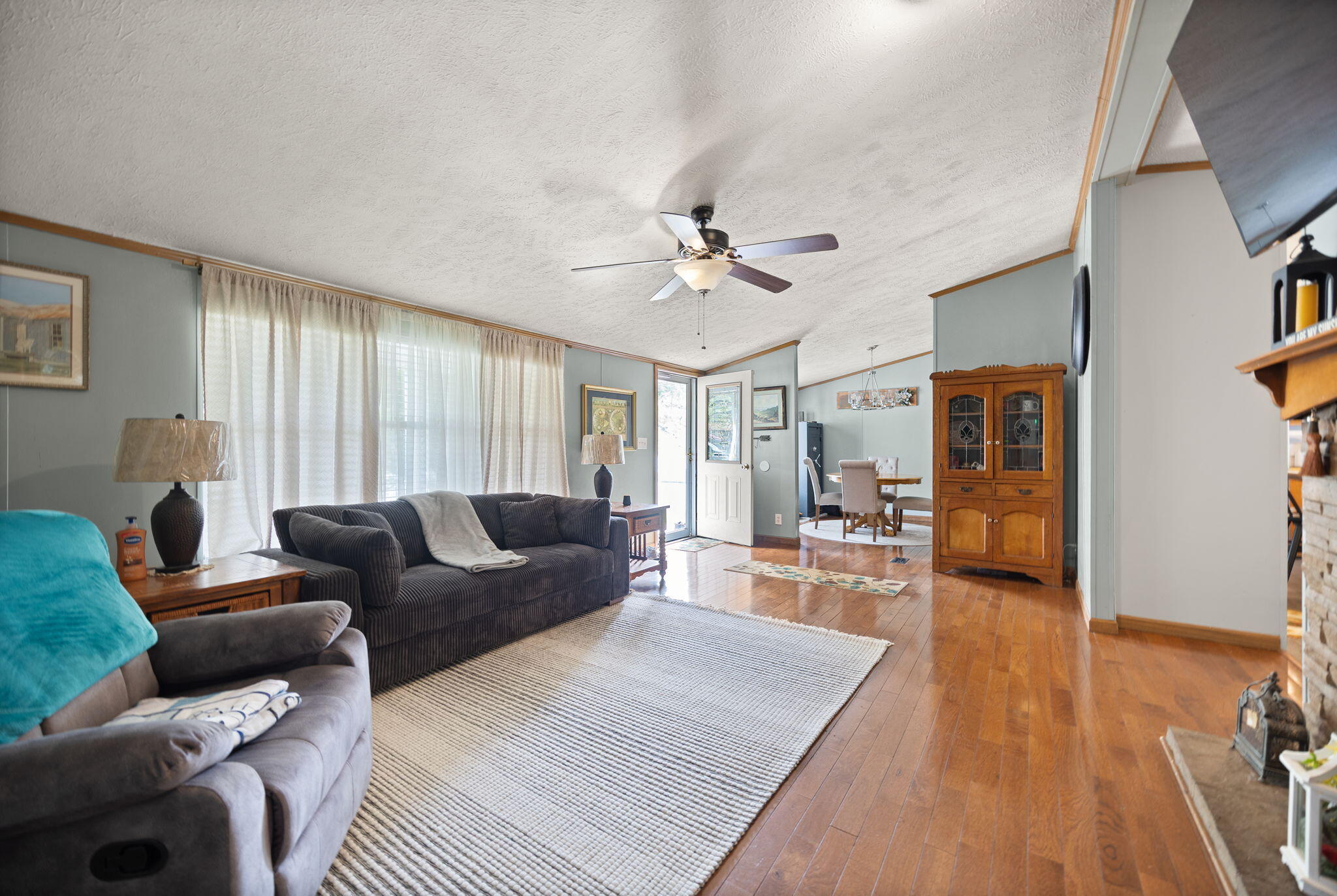 Booneville, Kentucky 41314, United States, 3 Bedrooms Bedrooms, ,3 BathroomsBathrooms,Residential,Active,129661