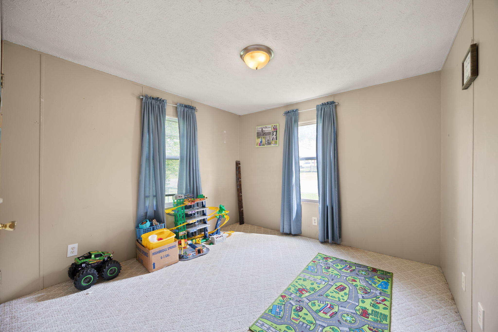 Booneville, Kentucky 41314, United States, 3 Bedrooms Bedrooms, ,3 BathroomsBathrooms,Residential,Active,129661