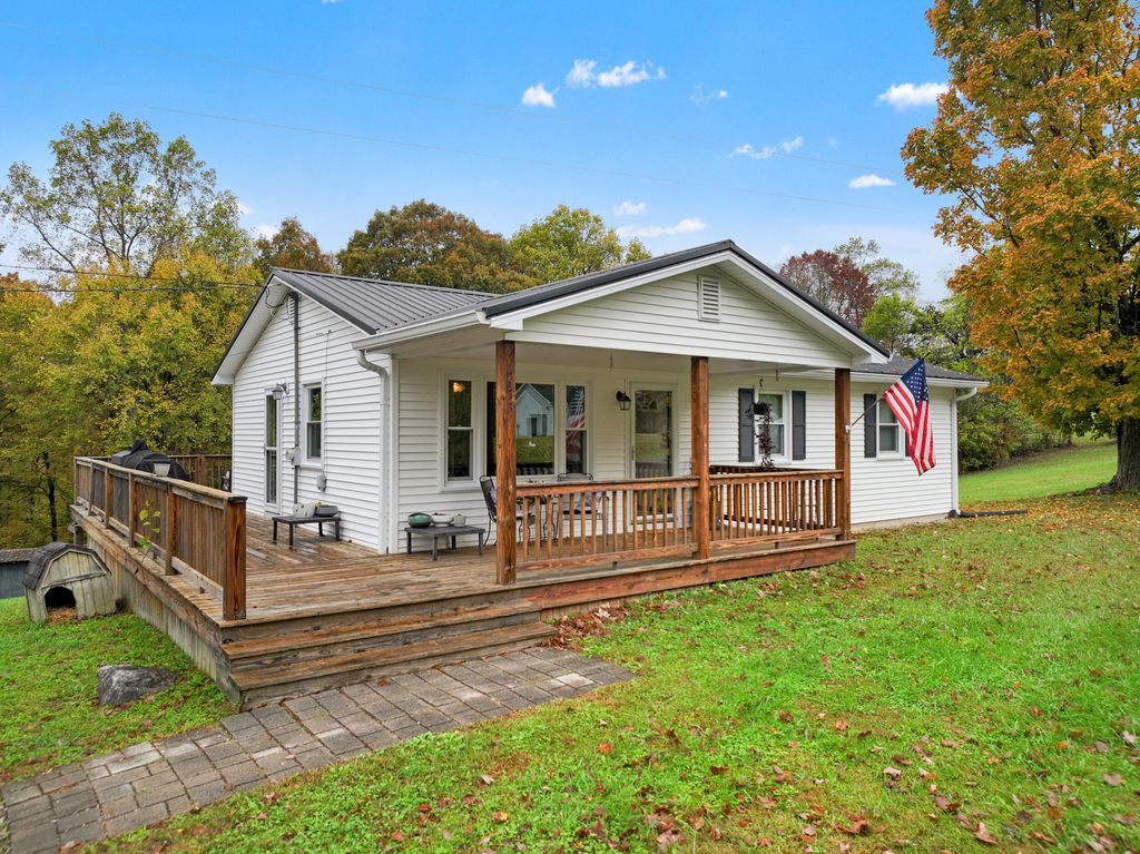 Photo of 2553 Woodrum Ridge Road, Liberty, KY 42539 (MLS # 25505095)