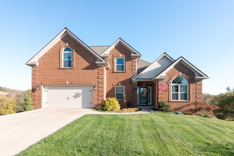 Photo of 661 Autumnwood Drive, Richmond, KY 40475 (MLS # 25505583)