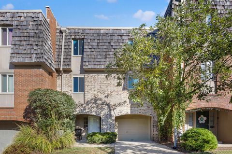 Photo of 3368 Montavesta Road, Lexington, KY 40502 (MLS # 25502918)