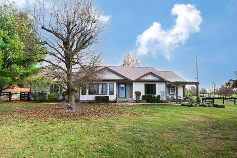 Photo of 655 Jones Lane, Versailles, KY 40383 (MLS # 25507244)