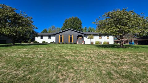 Photo of 2235 Bahama Road, Lexington, KY 40509 (MLS # 25504020)