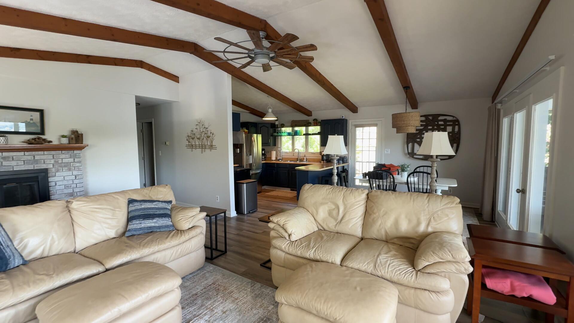 619 Skyline Drive