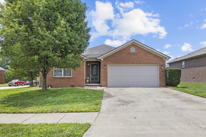 Photo 1 of 35 — 124 Bryants Trail, Berea, KY 40403