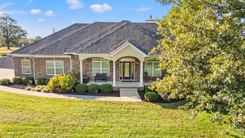 Photo of 215 Squires Pointe Road, Paris, KY 40361 (MLS # 25505065)