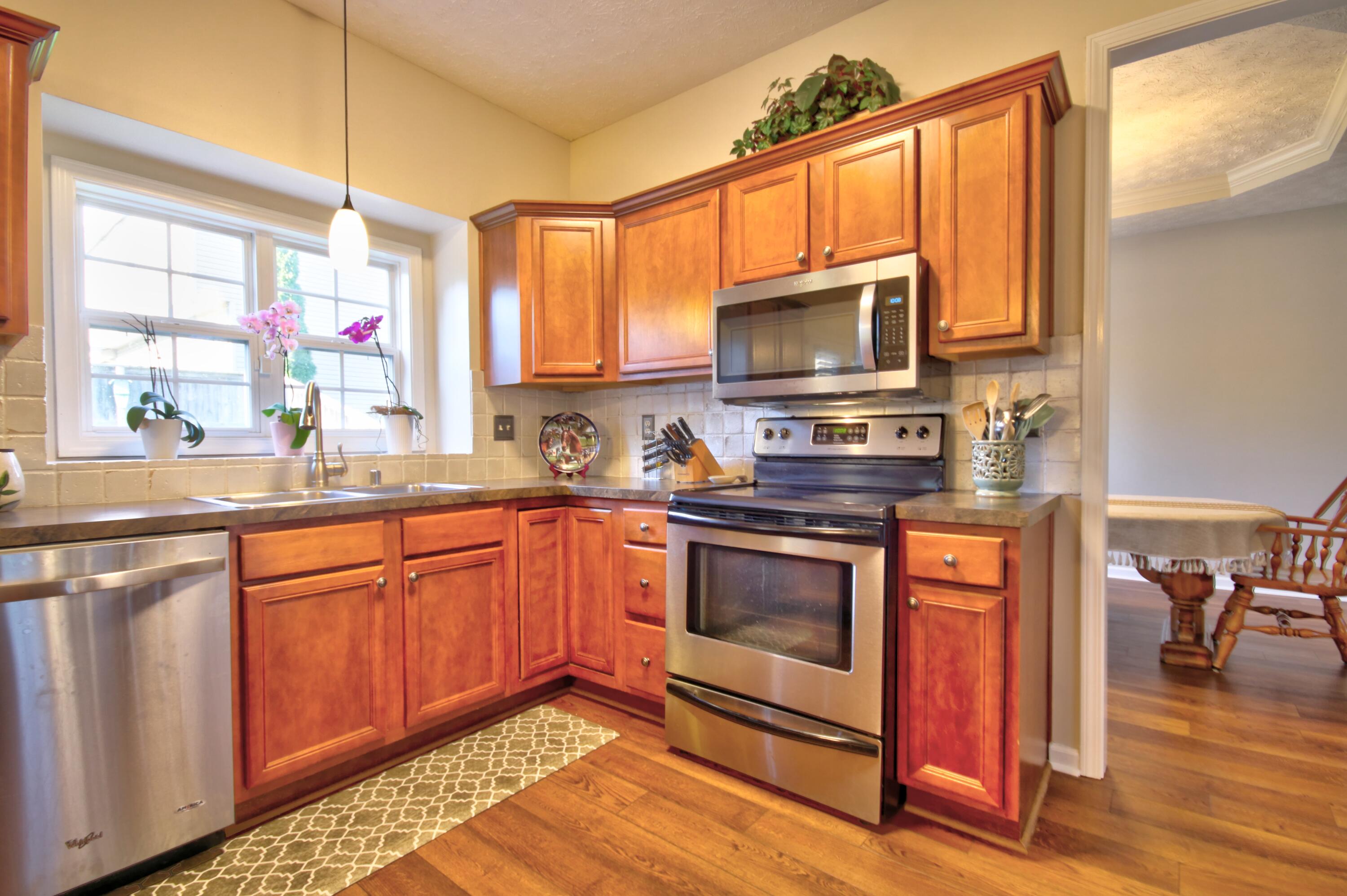 Nicholasville, Kentucky 40356, United States, 4 Bedrooms Bedrooms, ,3 BathroomsBathrooms,Residential,Active,230502