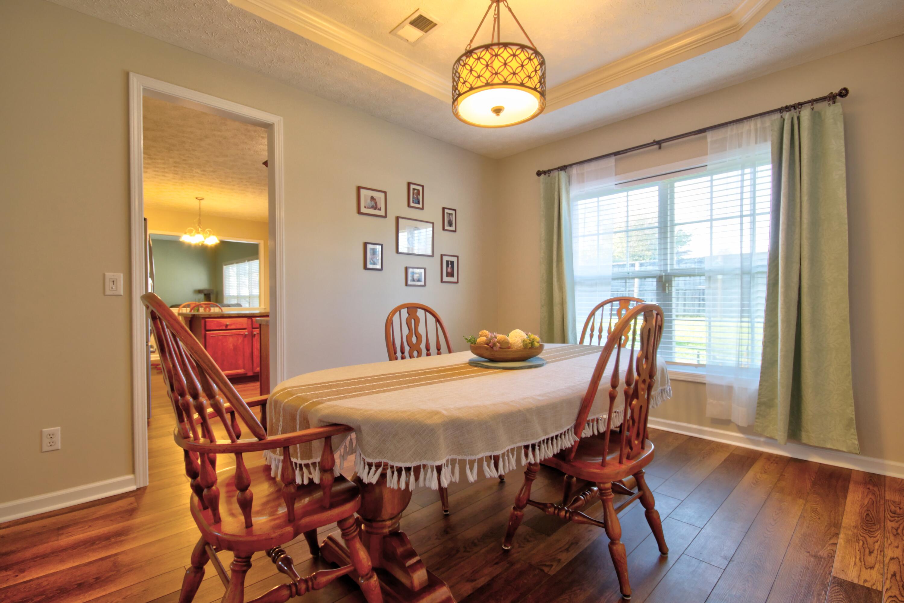 Nicholasville, Kentucky 40356, United States, 4 Bedrooms Bedrooms, ,3 BathroomsBathrooms,Residential,Active,230502