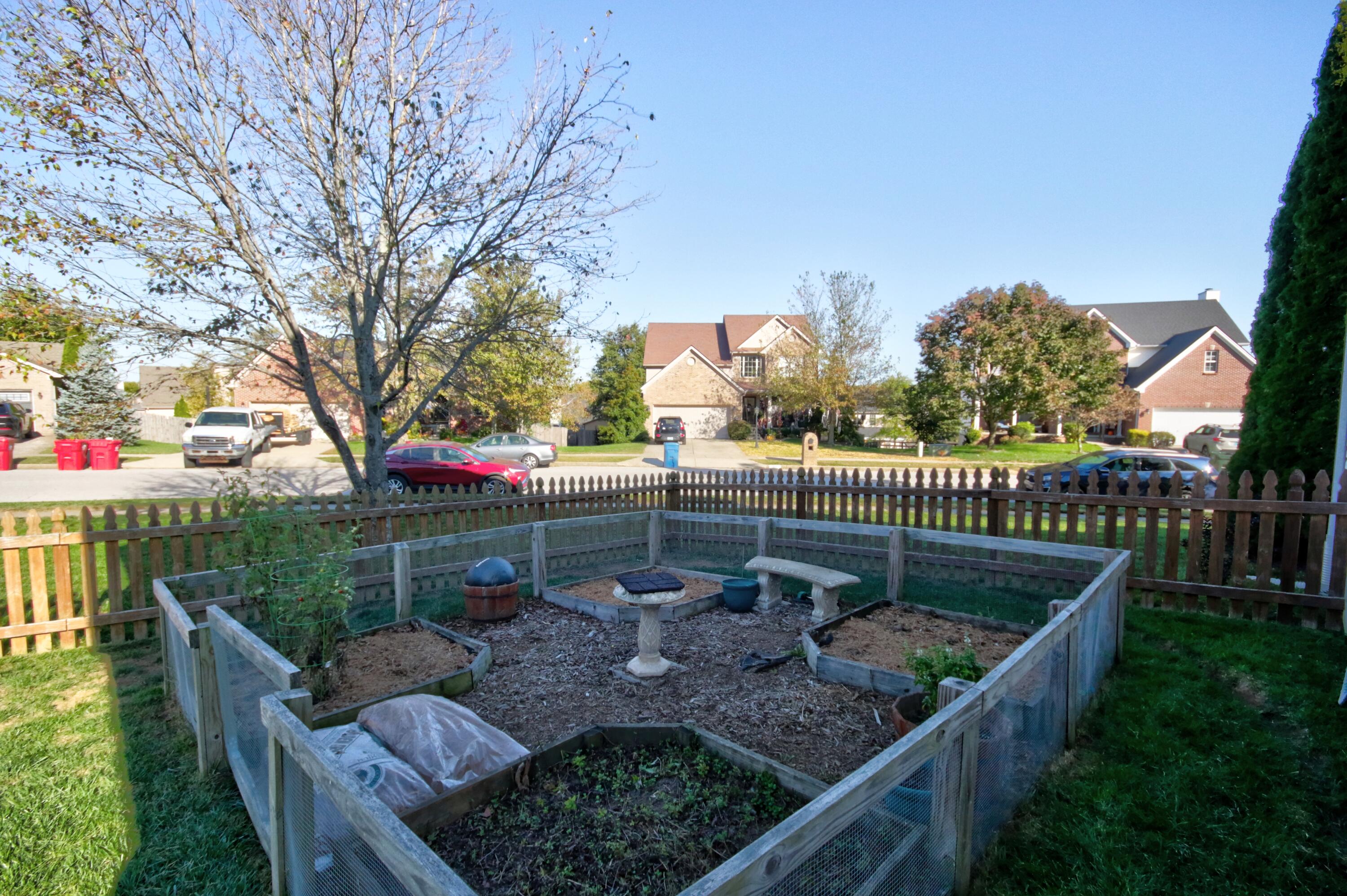 Nicholasville, Kentucky 40356, United States, 4 Bedrooms Bedrooms, ,3 BathroomsBathrooms,Residential,Active,230502