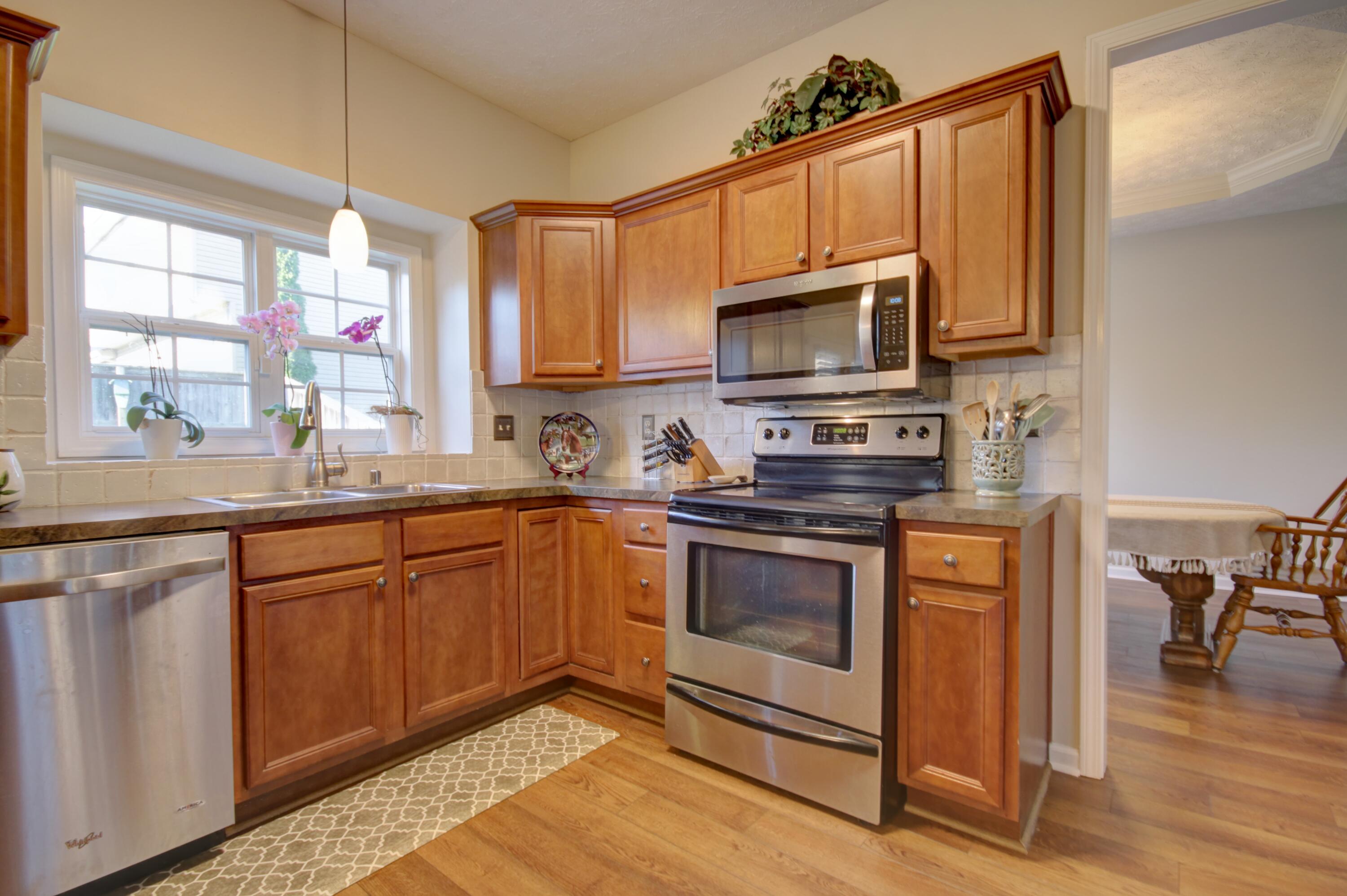 Nicholasville, Kentucky 40356, United States, 4 Bedrooms Bedrooms, ,3 BathroomsBathrooms,Residential,Active,230502