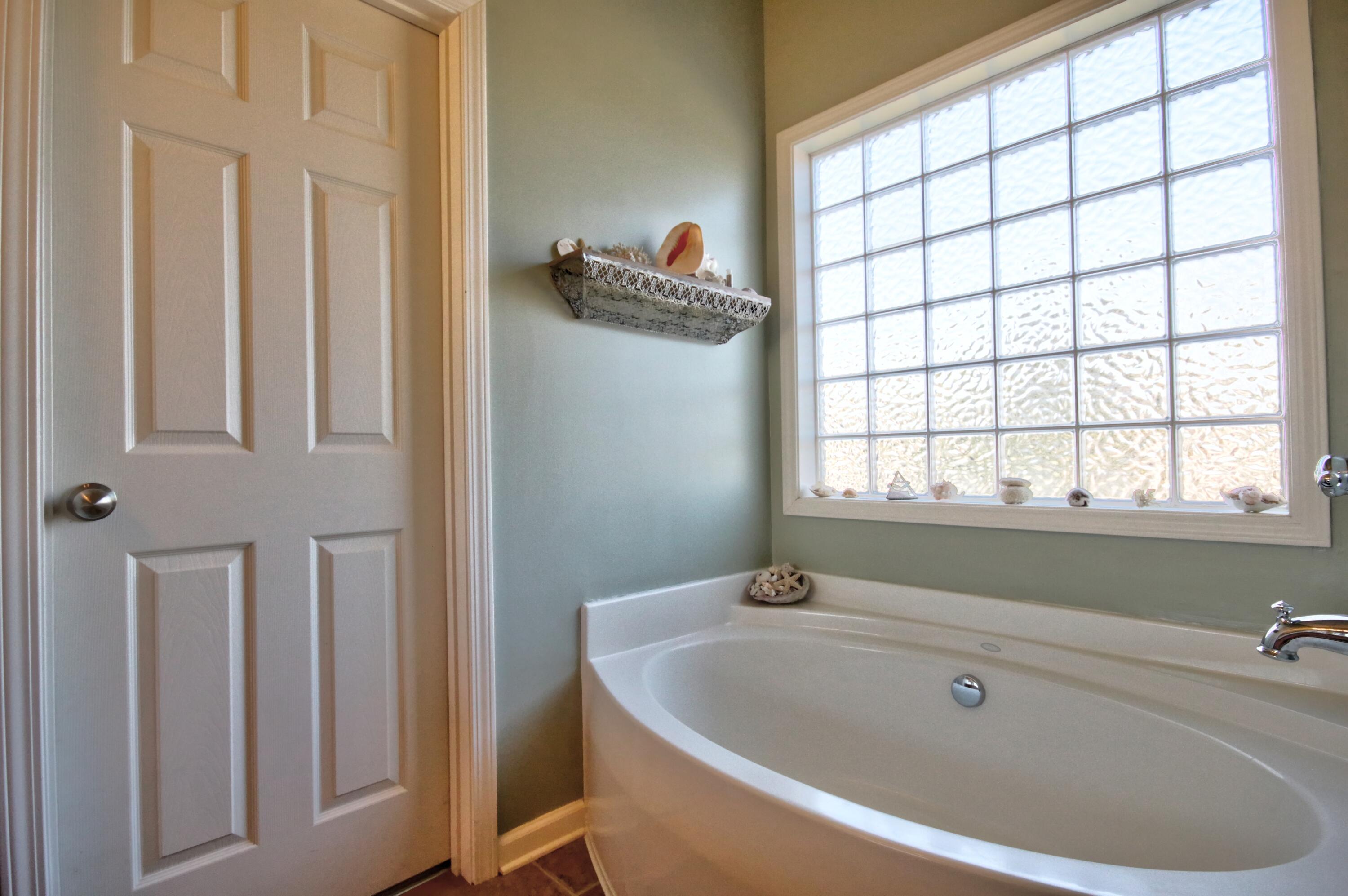 Nicholasville, Kentucky 40356, United States, 4 Bedrooms Bedrooms, ,3 BathroomsBathrooms,Residential,Active,230502