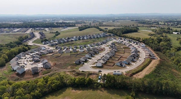 8097 DRIFTWOOD LOOP, RICHMOND, KY 40475 - Image 98af7fada01f2bda5ec287c0f49b373f/4236690304