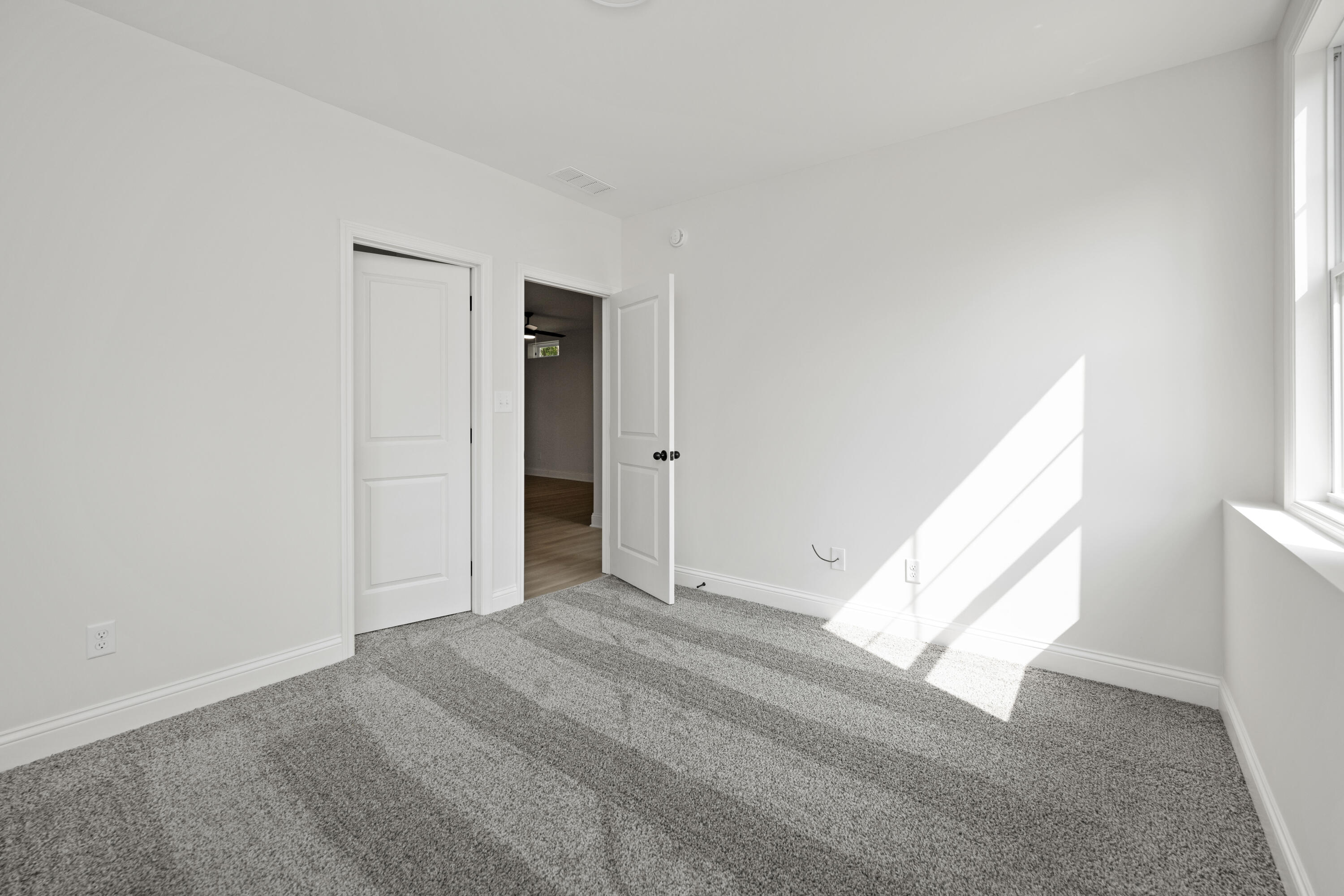 Richmond, Kentucky 40475, United States, 4 Bedrooms Bedrooms, ,3 BathroomsBathrooms,Residential,Active,151092