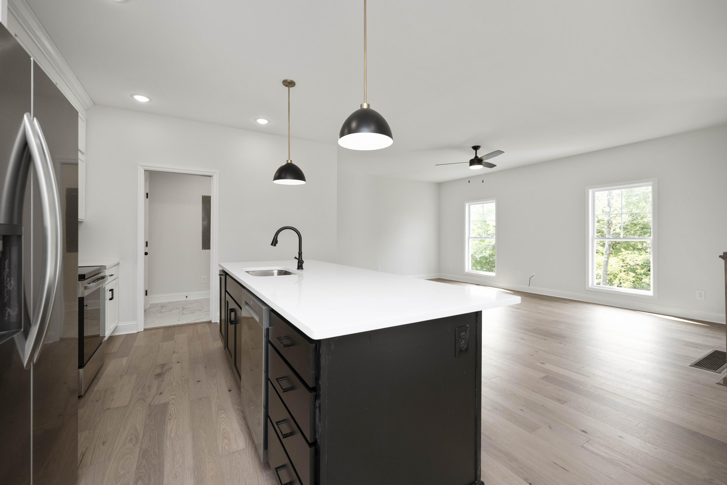 Richmond, Kentucky 40475, United States, 4 Bedrooms Bedrooms, ,3 BathroomsBathrooms,Residential,Active,151092