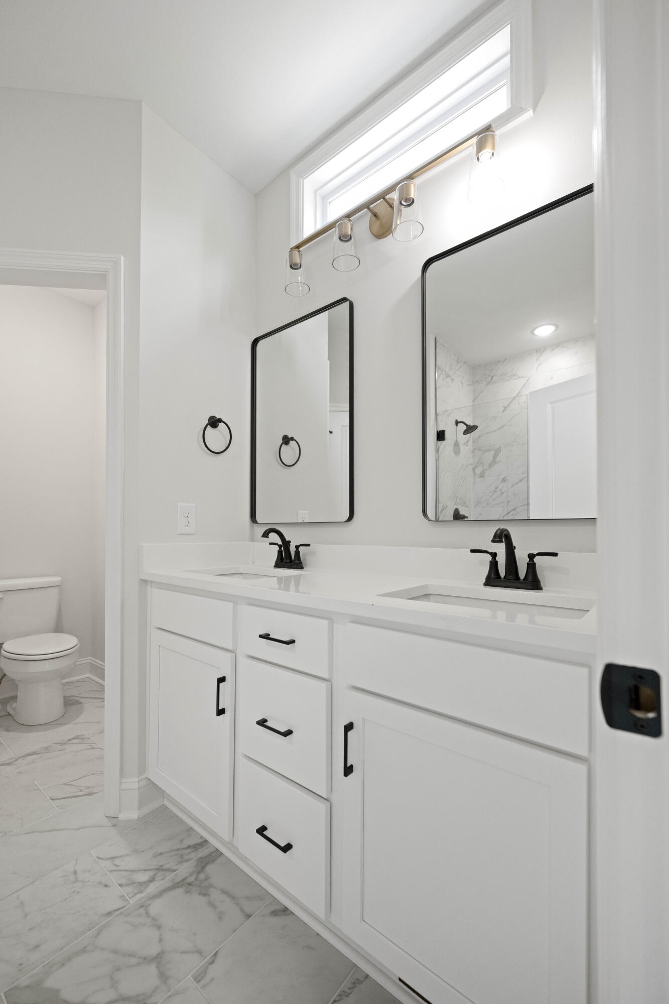 Richmond, Kentucky 40475, United States, 4 Bedrooms Bedrooms, ,3 BathroomsBathrooms,Residential,Active,151092