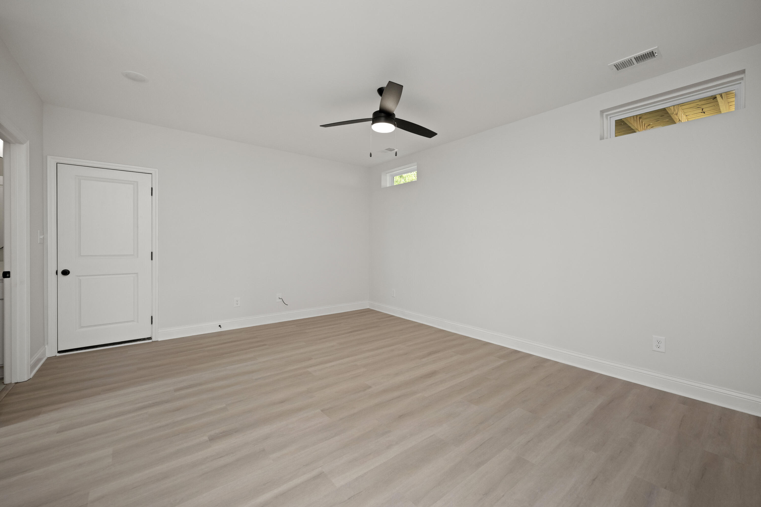 Richmond, Kentucky 40475, United States, 4 Bedrooms Bedrooms, ,3 BathroomsBathrooms,Residential,Active,151092