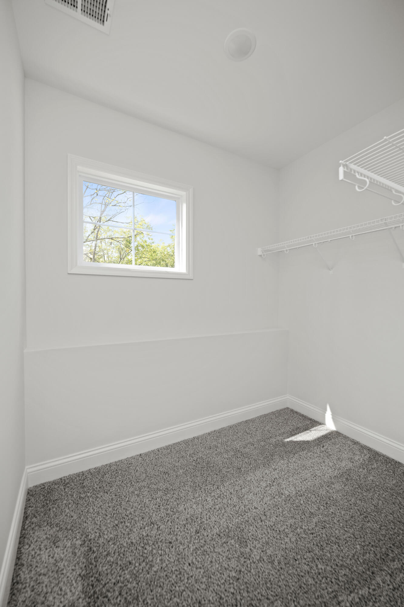 Richmond, Kentucky 40475, United States, 4 Bedrooms Bedrooms, ,3 BathroomsBathrooms,Residential,Active,151092