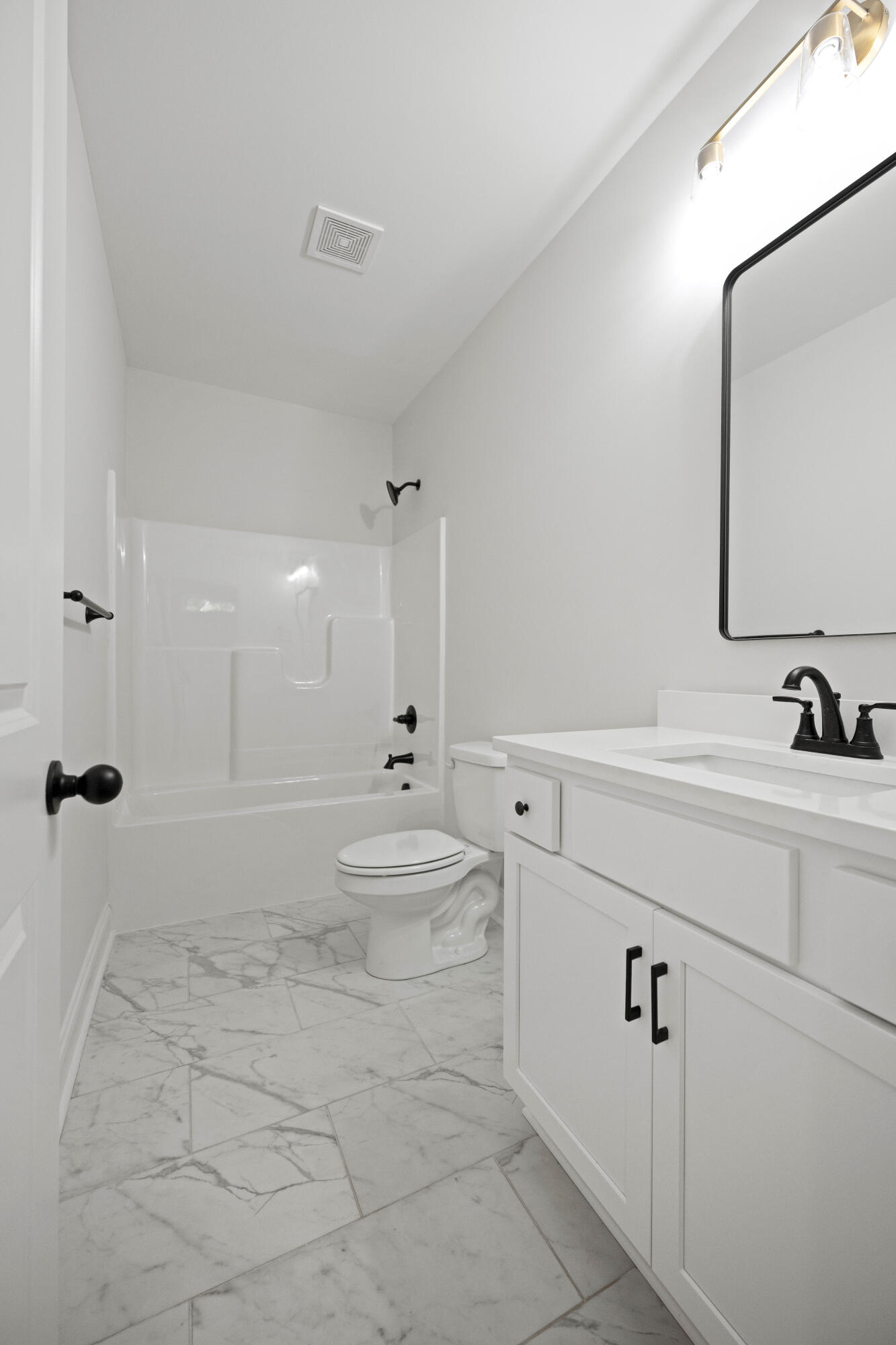 Richmond, Kentucky 40475, United States, 4 Bedrooms Bedrooms, ,3 BathroomsBathrooms,Residential,Active,151092