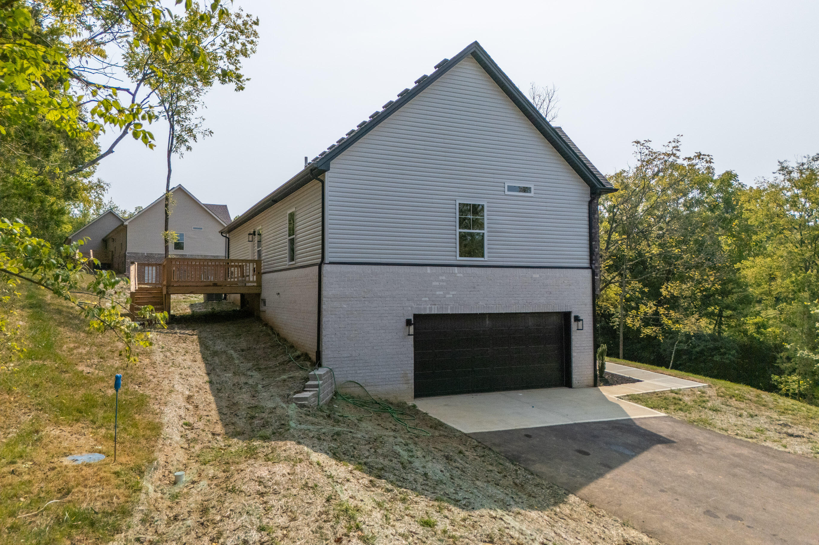 Richmond, Kentucky 40475, United States, 4 Bedrooms Bedrooms, ,3 BathroomsBathrooms,Residential,Active,151092