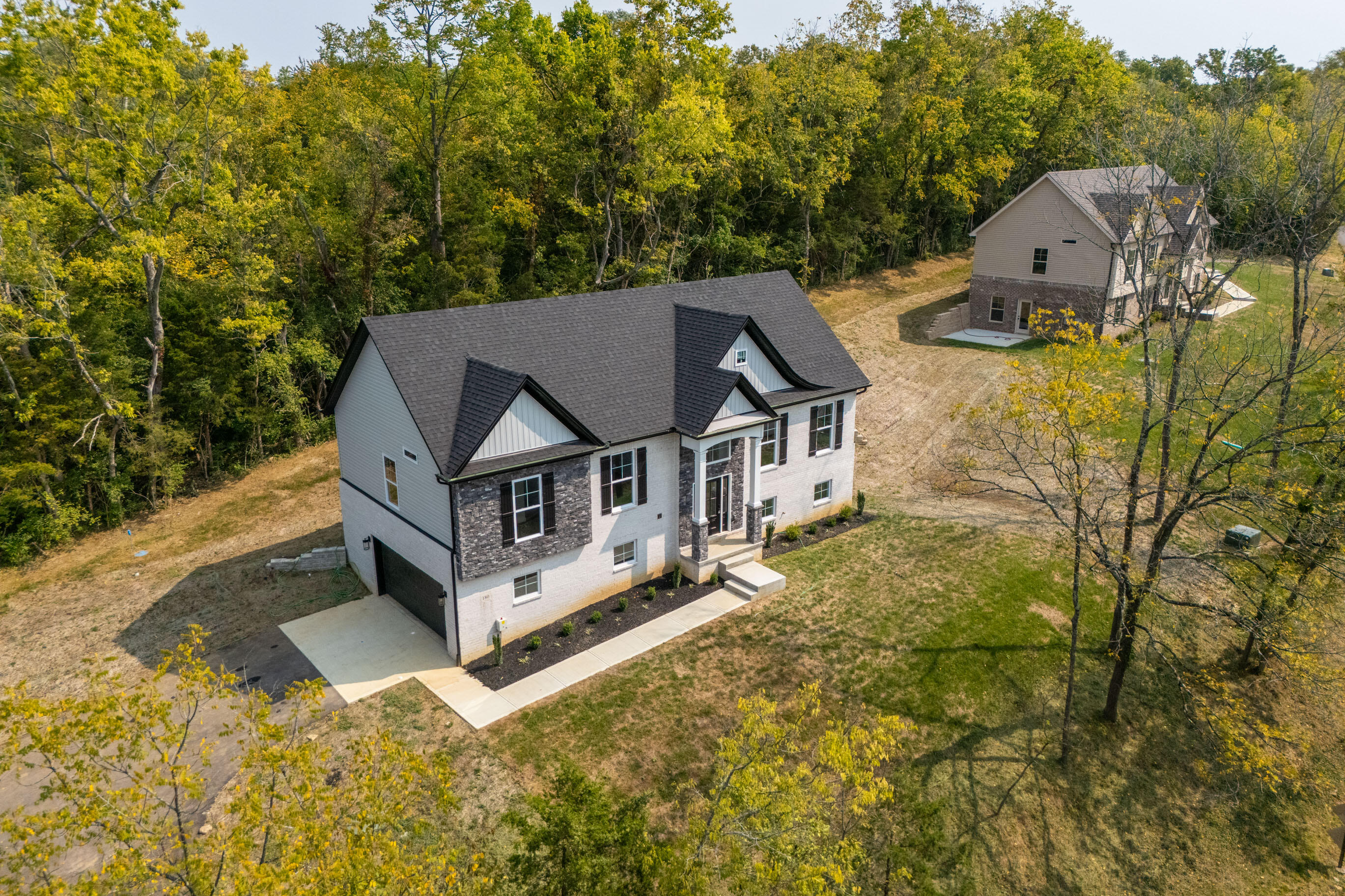 Richmond, Kentucky 40475, United States, 4 Bedrooms Bedrooms, ,3 BathroomsBathrooms,Residential,Active,151092