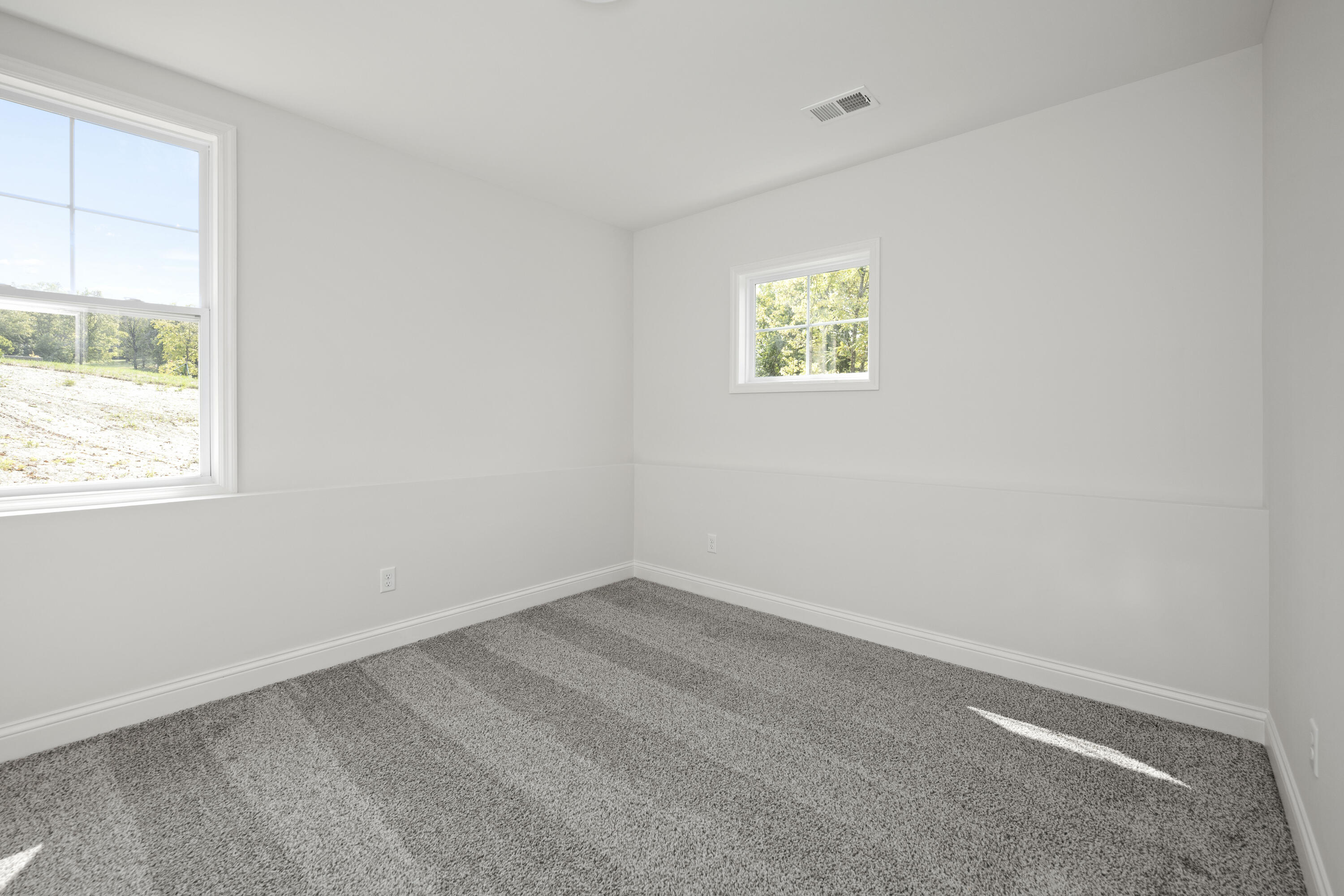 Richmond, Kentucky 40475, United States, 4 Bedrooms Bedrooms, ,3 BathroomsBathrooms,Residential,Active,151092