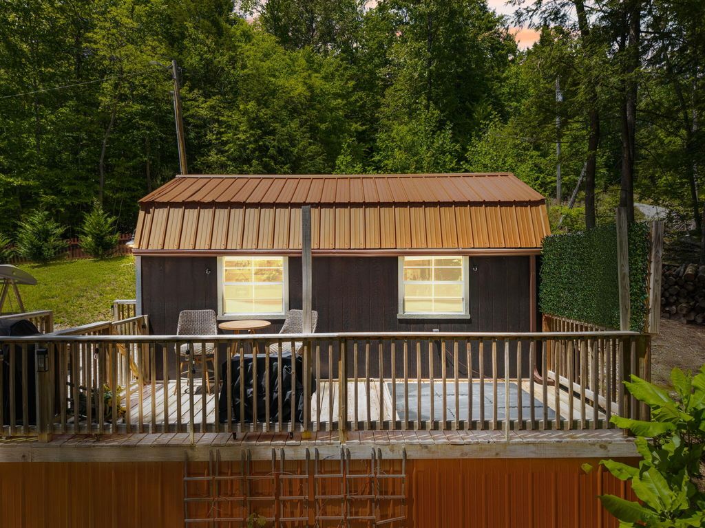 Photo of 108 Spirit View Lake Dr, Campton, KY 41301 (MLS # 26012619)