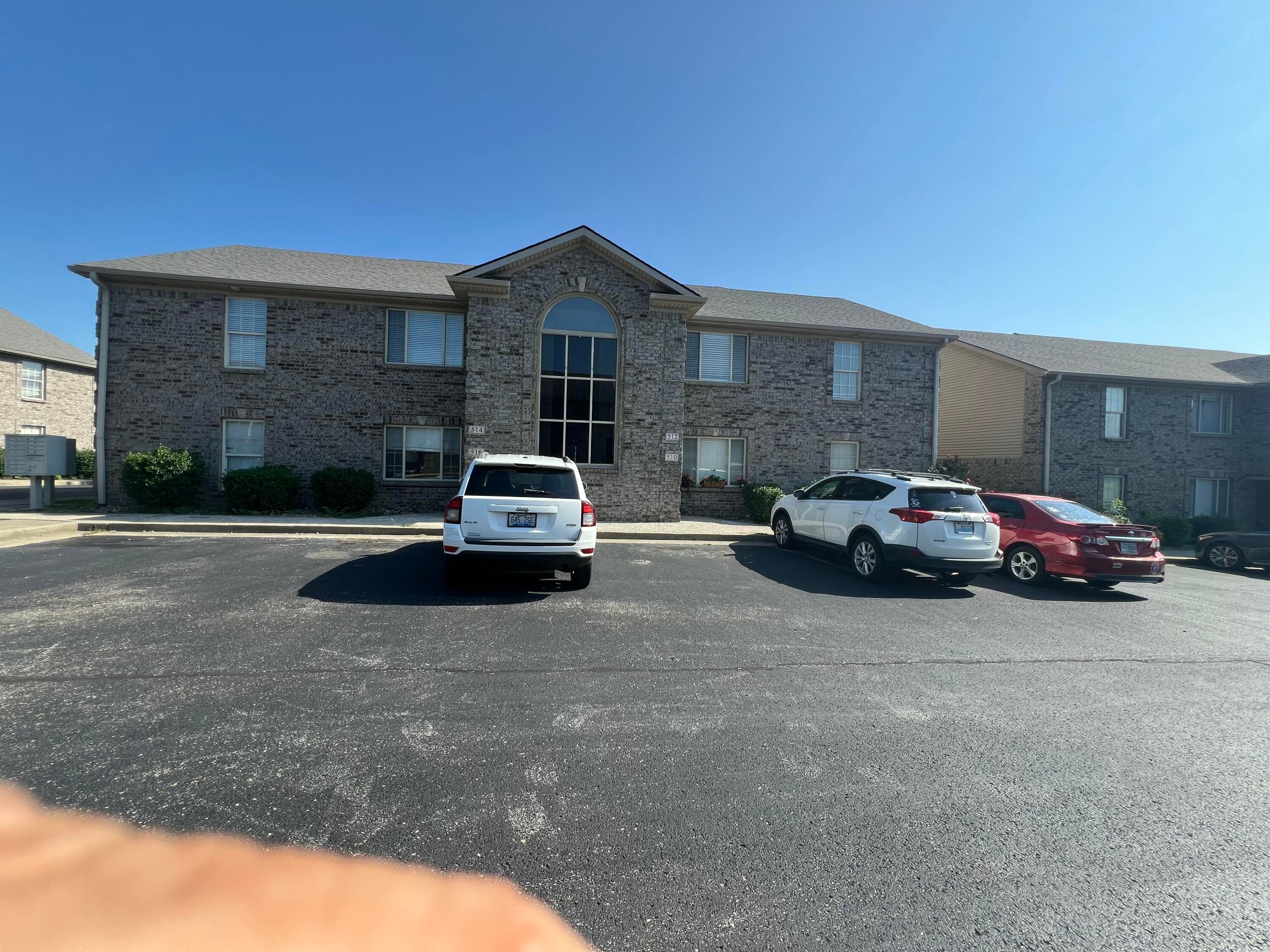 502-632 502-632 Nandino Cir Circle