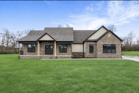 Property photo of 176 Maple Lawn Circle, Nicholasville, KY 40356