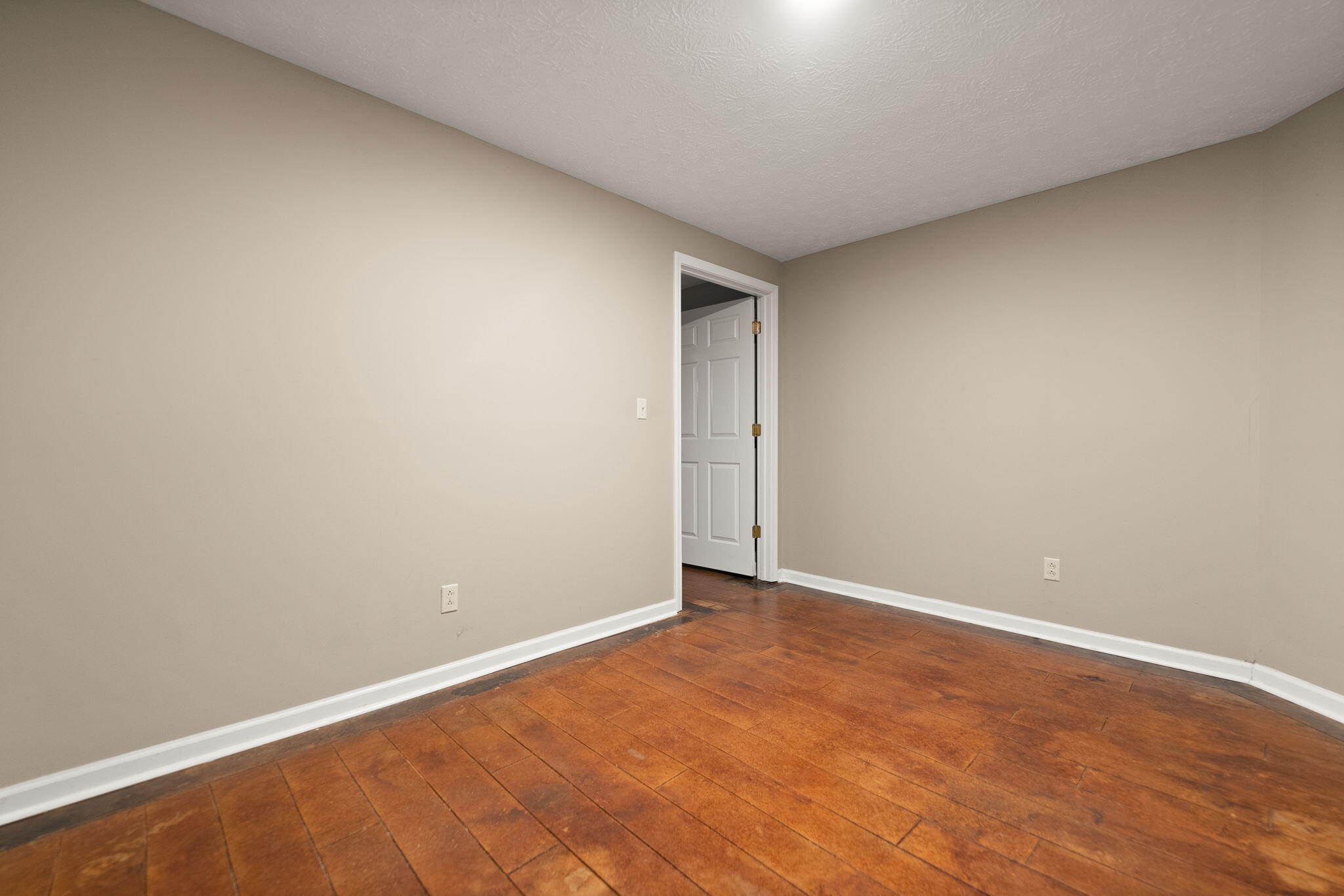 Somerset, Kentucky, 42503, United States, 4 Bedrooms Bedrooms, ,5 BathroomsBathrooms,Residential,Active,2052049