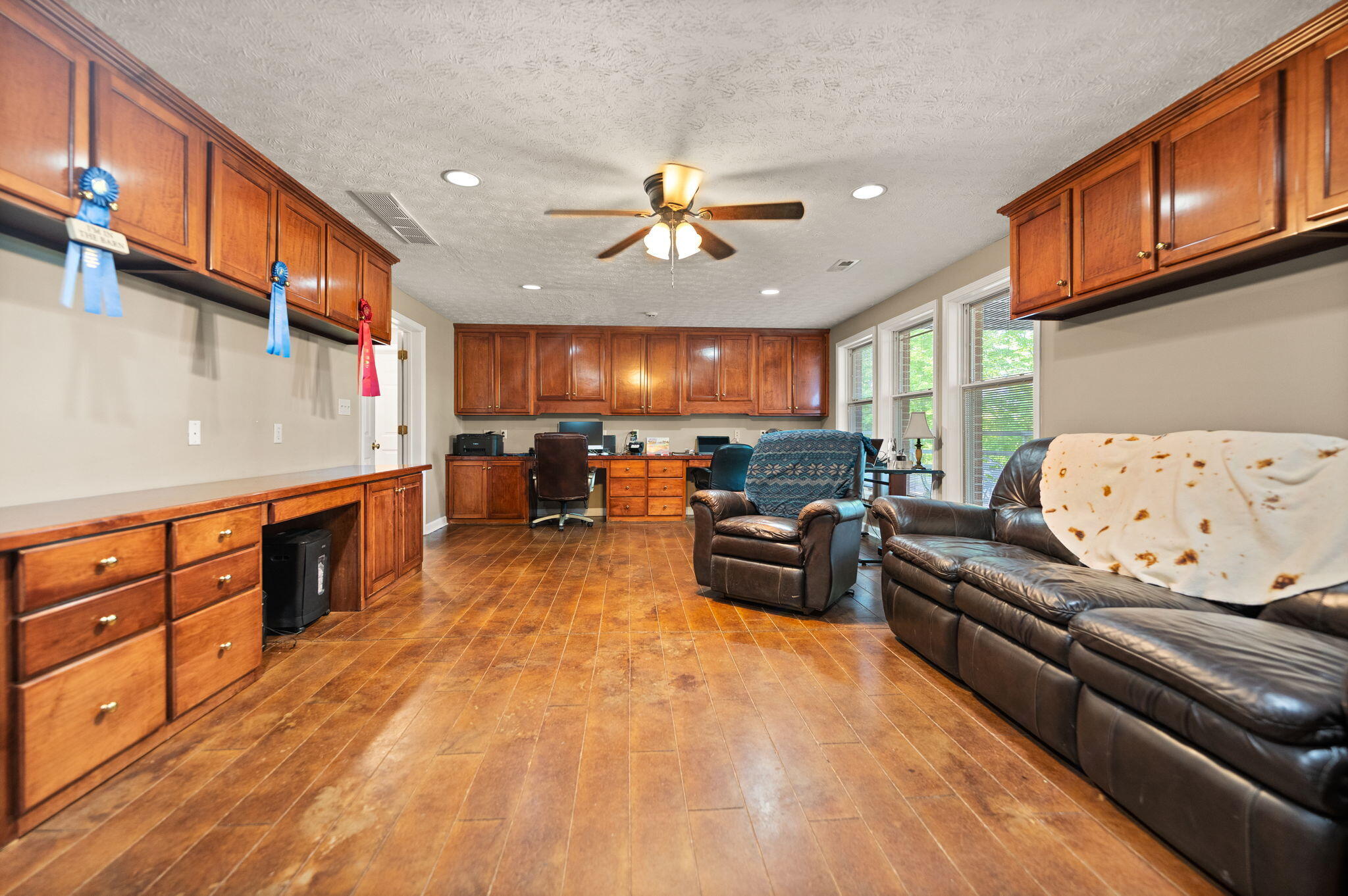 Somerset, Kentucky, 42503, United States, 4 Bedrooms Bedrooms, ,5 BathroomsBathrooms,Residential,Active,2052049