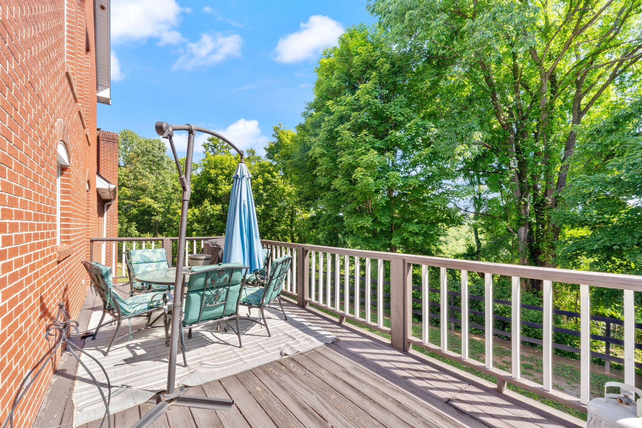 Somerset, Kentucky, 42503, United States, 4 Bedrooms Bedrooms, ,5 BathroomsBathrooms,Residential,Active,2052049