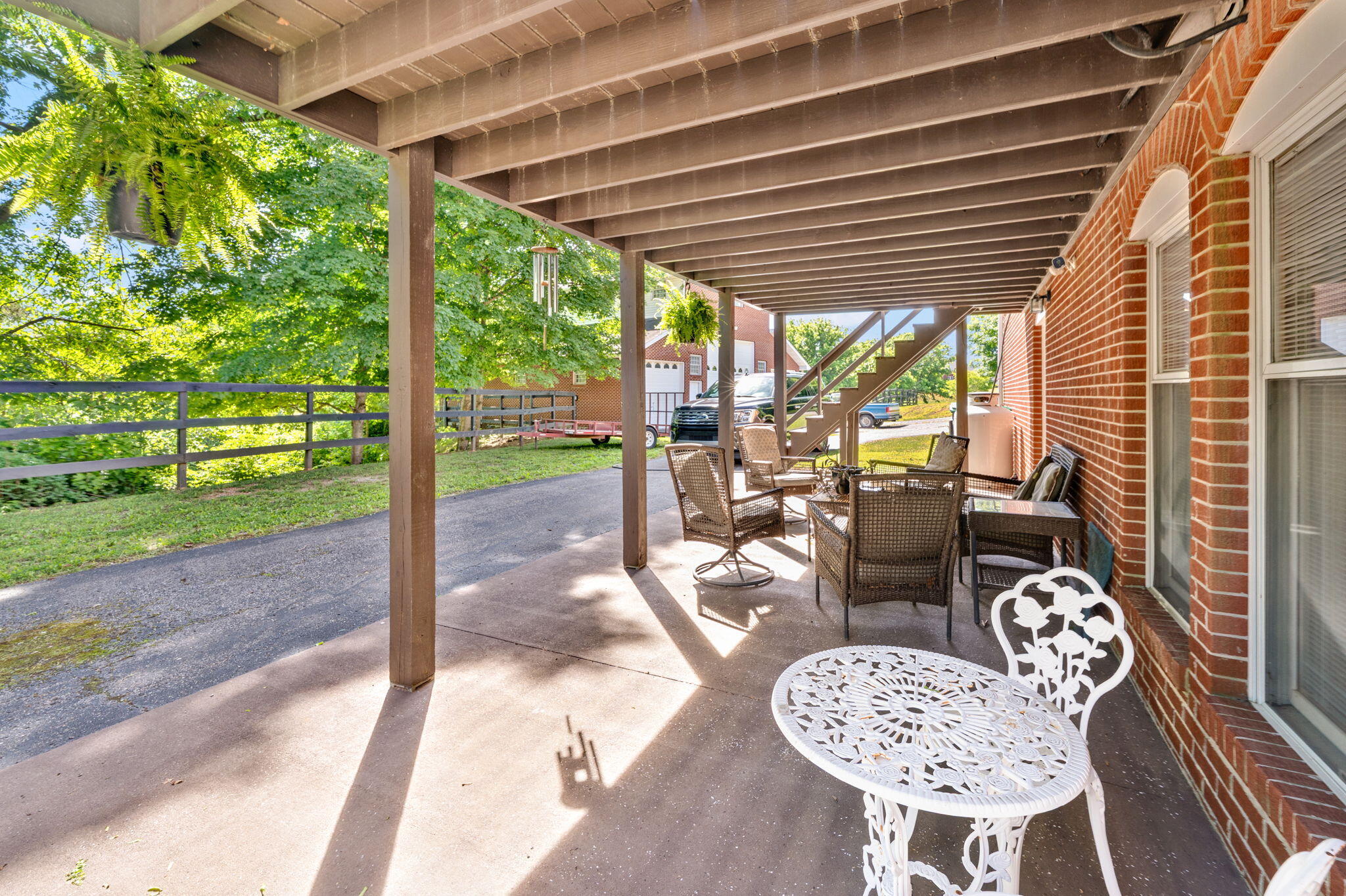 Somerset, Kentucky, 42503, United States, 4 Bedrooms Bedrooms, ,5 BathroomsBathrooms,Residential,Active,2052049