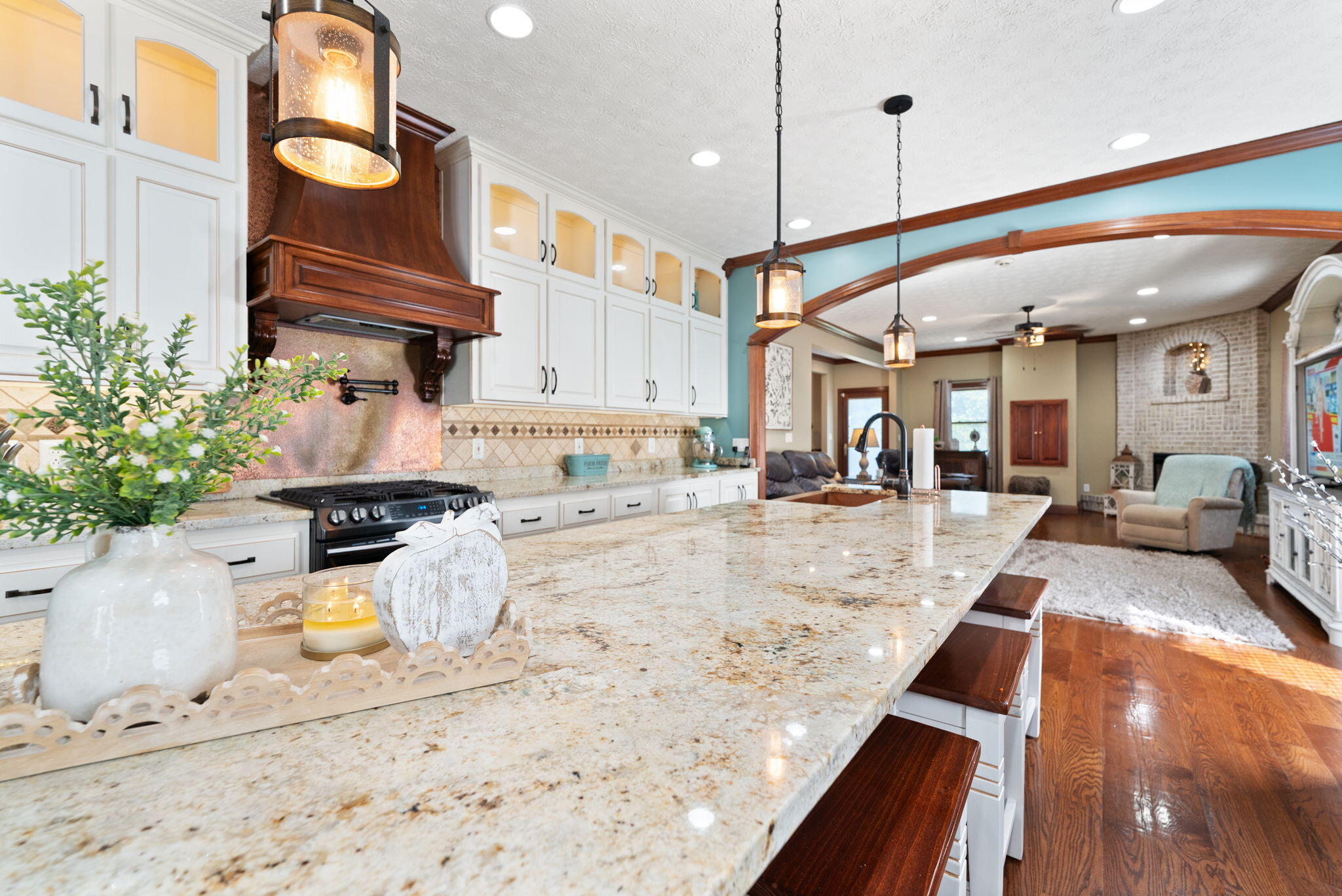 Somerset, Kentucky, 42503, United States, 4 Bedrooms Bedrooms, ,5 BathroomsBathrooms,Residential,Active,2052049