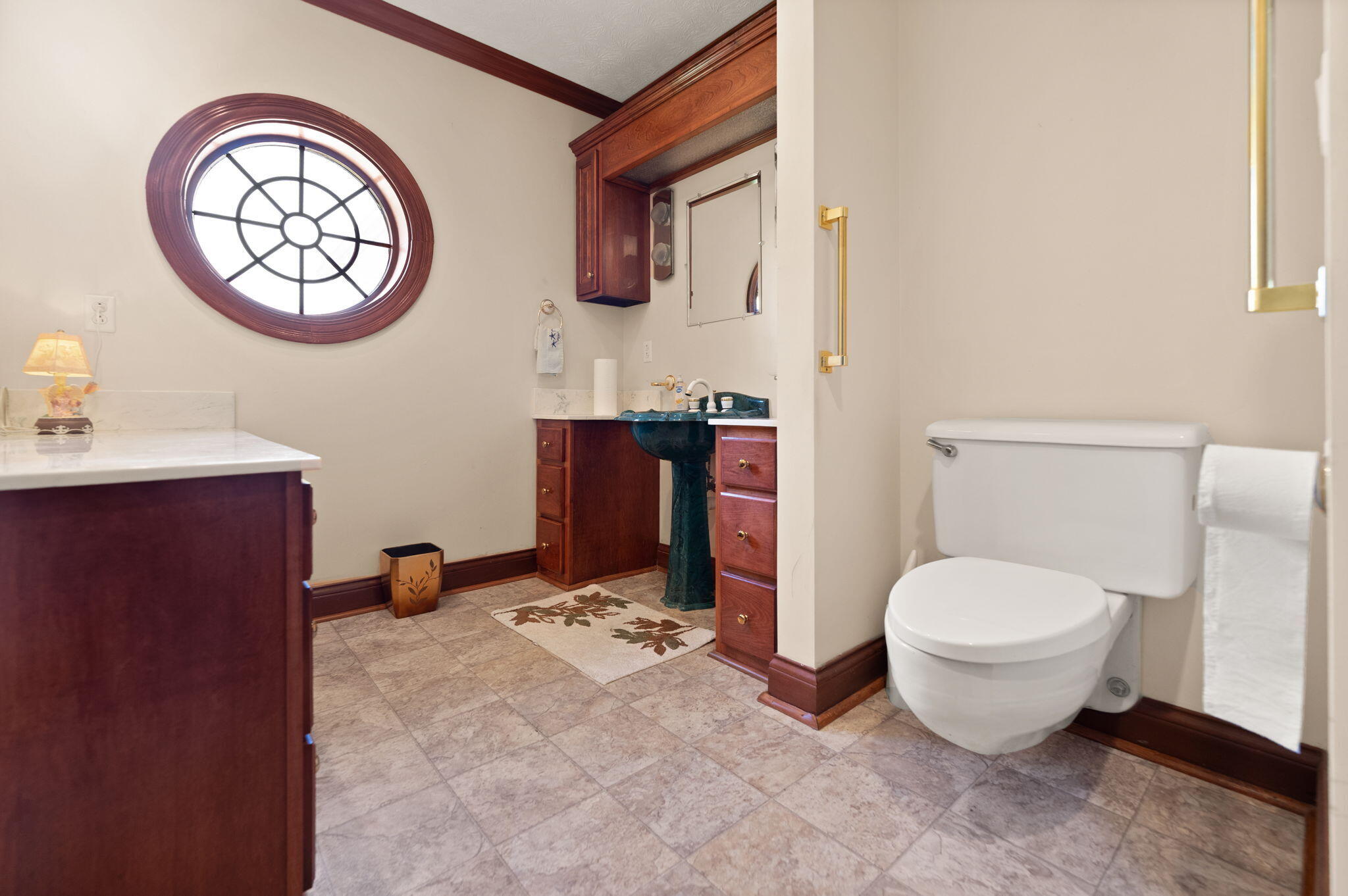 Somerset, Kentucky, 42503, United States, 4 Bedrooms Bedrooms, ,5 BathroomsBathrooms,Residential,Active,2052049
