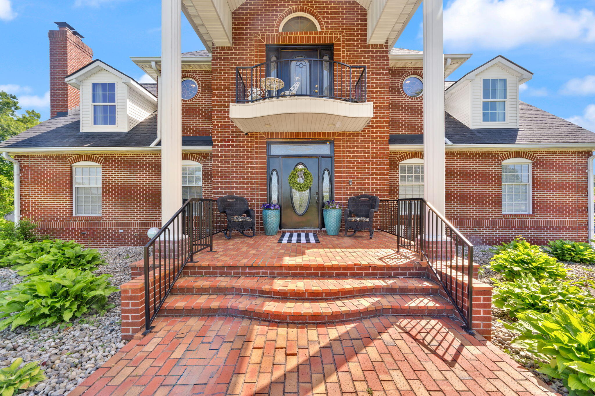 Somerset, Kentucky, 42503, United States, 4 Bedrooms Bedrooms, ,5 BathroomsBathrooms,Residential,Active,2052049