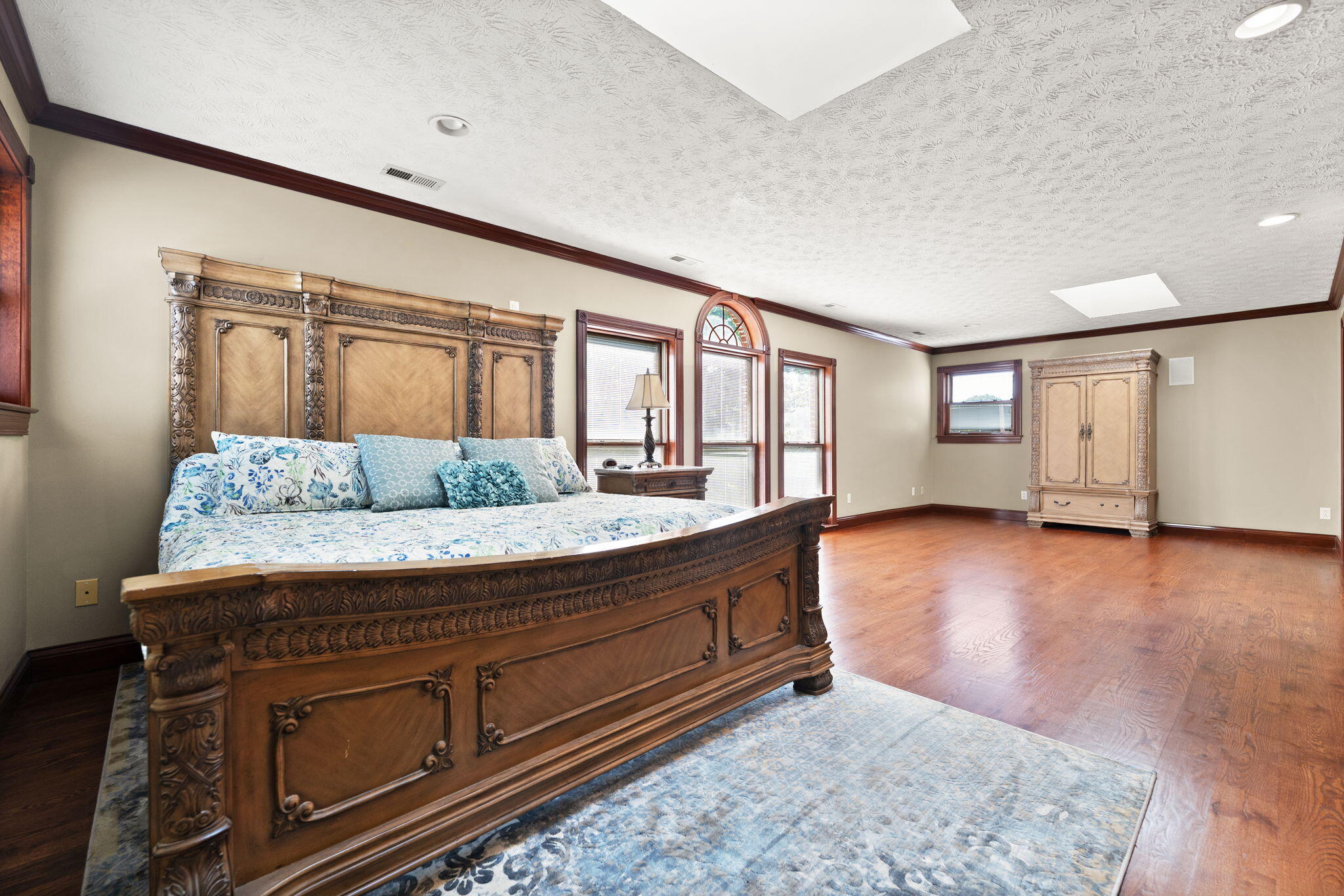 Somerset, Kentucky, 42503, United States, 4 Bedrooms Bedrooms, ,5 BathroomsBathrooms,Residential,Active,2052049