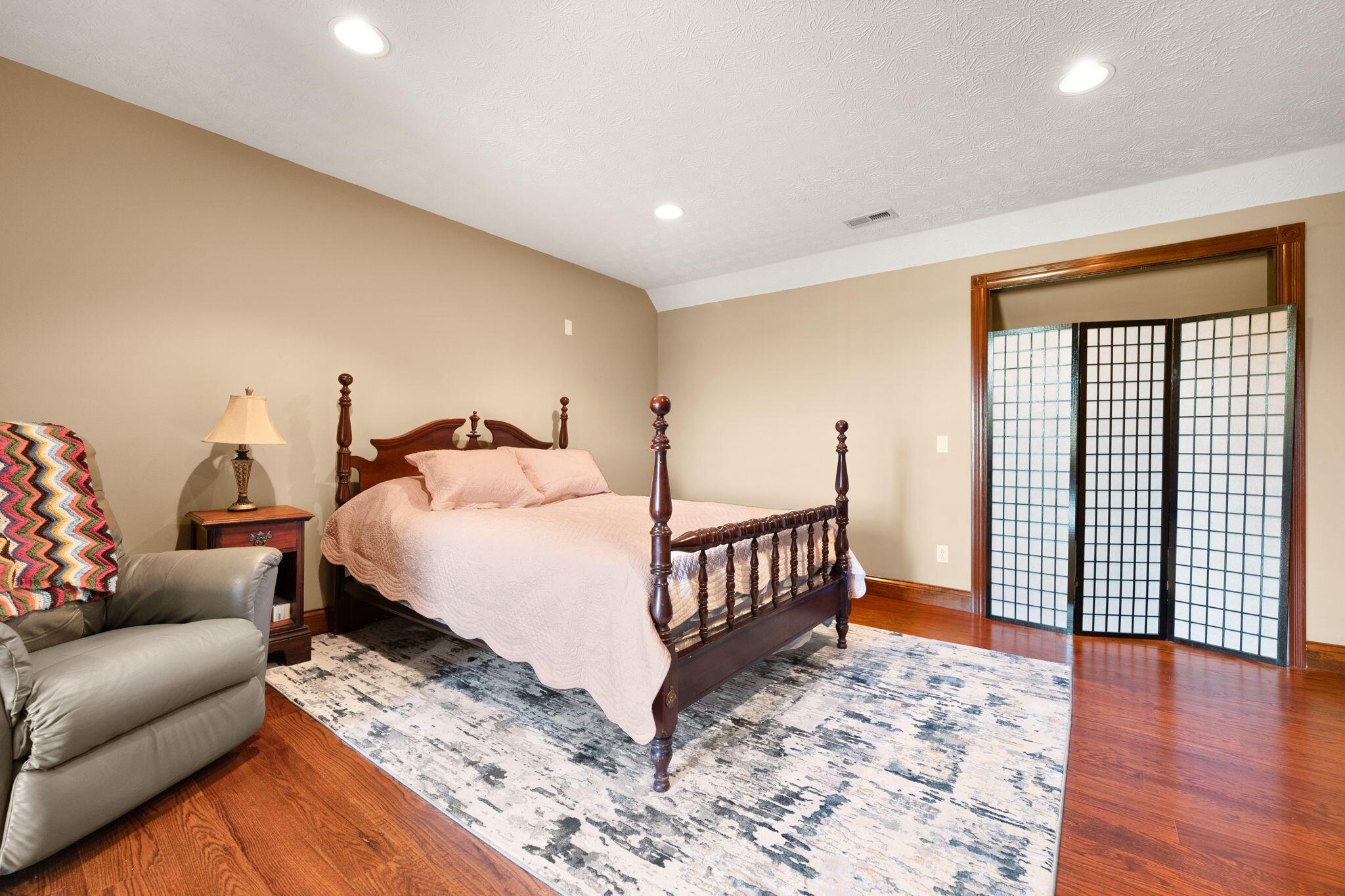 Somerset, Kentucky, 42503, United States, 4 Bedrooms Bedrooms, ,5 BathroomsBathrooms,Residential,Active,2052049