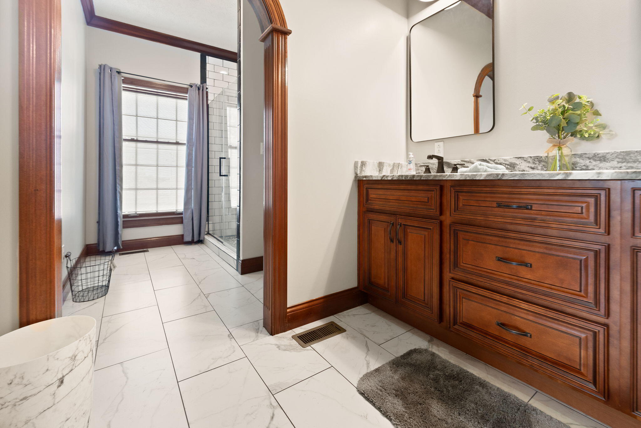 Somerset, Kentucky, 42503, United States, 4 Bedrooms Bedrooms, ,5 BathroomsBathrooms,Residential,Active,2052049