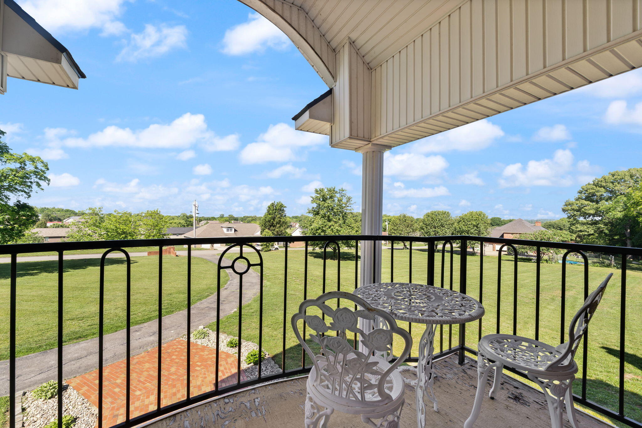 Somerset, Kentucky, 42503, United States, 4 Bedrooms Bedrooms, ,5 BathroomsBathrooms,Residential,Active,2052049