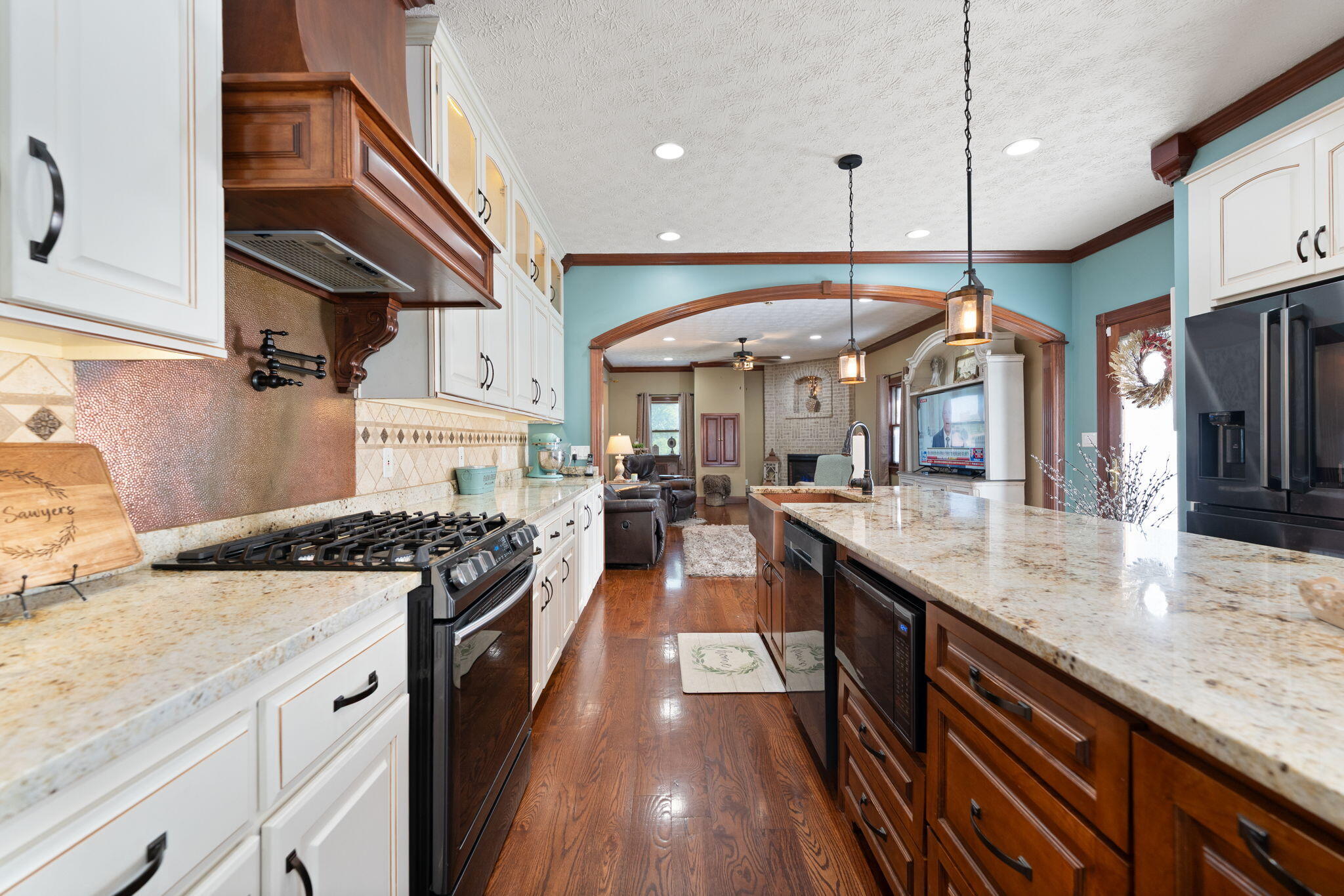 Somerset, Kentucky, 42503, United States, 4 Bedrooms Bedrooms, ,5 BathroomsBathrooms,Residential,Active,2052049