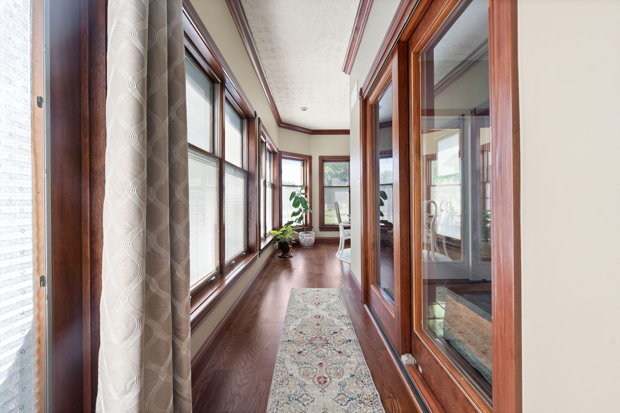 Somerset, Kentucky, 42503, United States, 4 Bedrooms Bedrooms, ,5 BathroomsBathrooms,Residential,Active,2052049